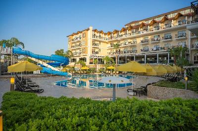 Loceanica Beach Resort