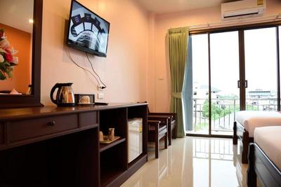 Sripet Hotel
