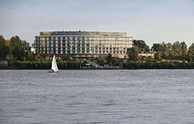 elaya hotel hamburg finkenwerder