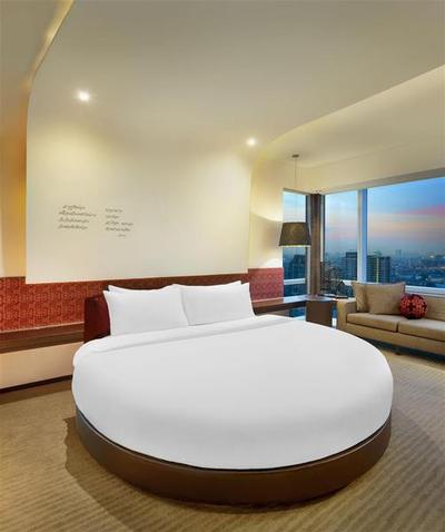Le Meridien Bangkok