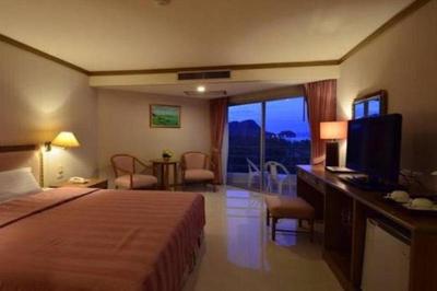 Khanom Golden Beach Hotel