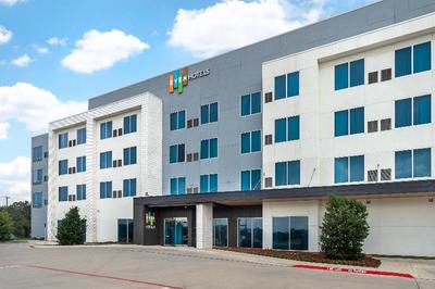 Even Waco University Area