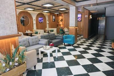 Razane Hotel