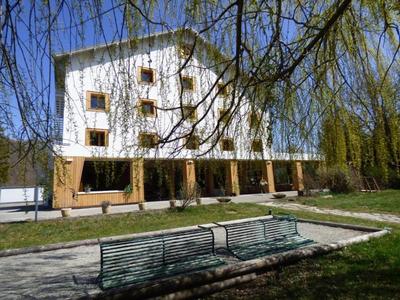Logis Hotel La Cremaillere St Bonnet