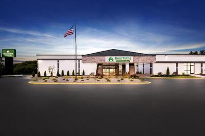 Hometowne Studios & Conference Center Cortland
