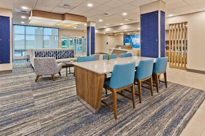 Holiday Inn Express Columbus Northeast