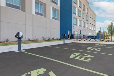 Hampton Inn Suites Little Rock Airport