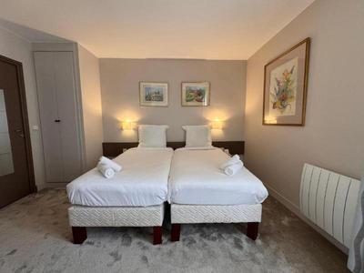 Logis Hotel Paris Vesinet