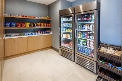 Holiday Inn Express and Suites Benson