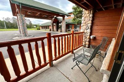 Shell Lake Lodge A Travelodge By Wyndham