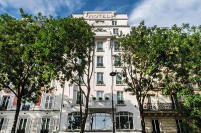 Le Lampika Hotel