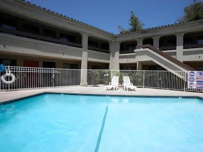 Premier Inns Thousand Oaks
