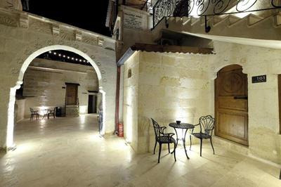 Arkeles Suites