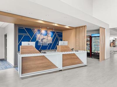 Holiday Inn Express Peotone