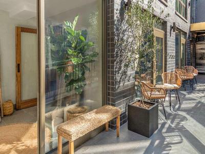 Voco Astoria, by IHG