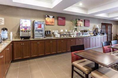 Comfort Suites Myrtle Beach Central