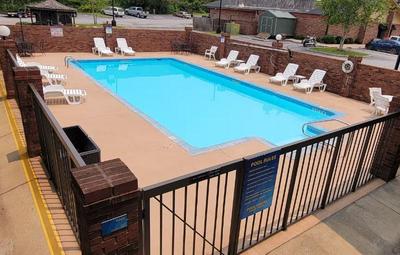 Days Inn By Wyndham Clanton AL