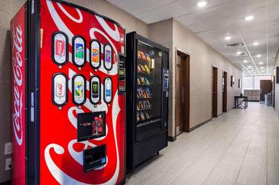 Quality Inn & Suites  (Carteville)