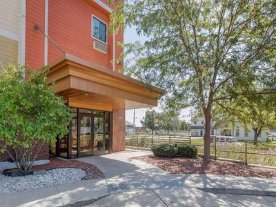 Econo Lodge  Inn & Suites Fairgrounds