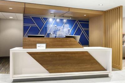 Holiday Inn Express Fredericksburg Southpoint