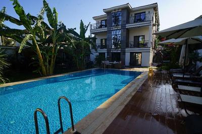 Ruwais Hotel