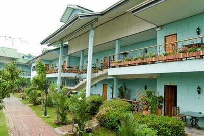 Hotel 13 Coins Airport Grand Resort