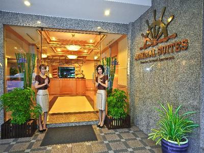 Admiral Suites Sukhumvit 22
