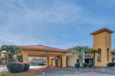 Super 8 by Wyndham Savannah