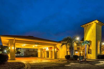 Super 8 by Wyndham Savannah