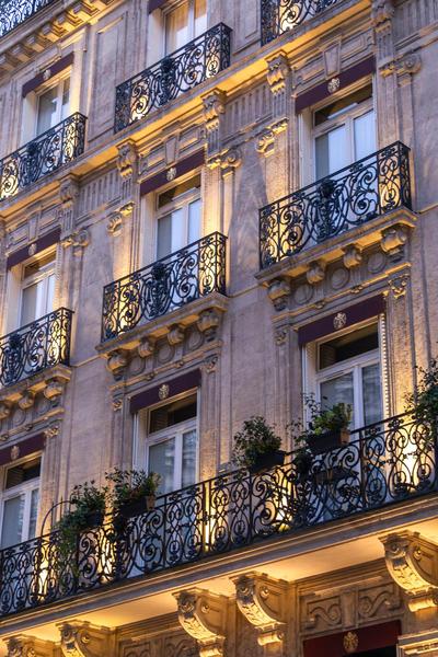 West end Paris