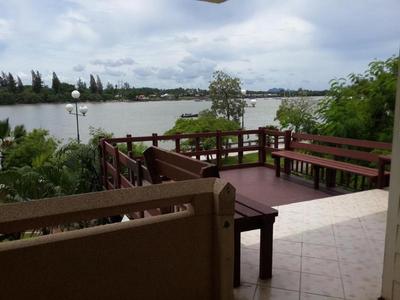 Krabi City Seaview Hotel