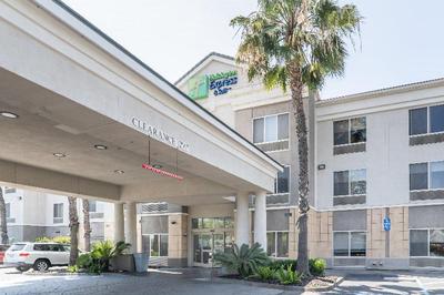 Holiday Inn Express & Suites San Diego Otay Mesa