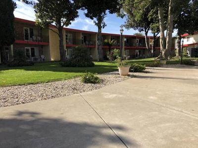 Econo Lodge Inn & Suites Oakland Airport