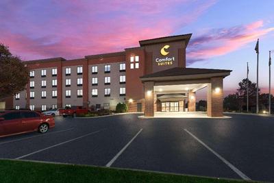 Comfort Suites East Broad at 270