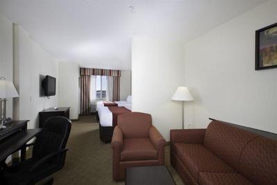 Comfort Suites Tampa Airport North