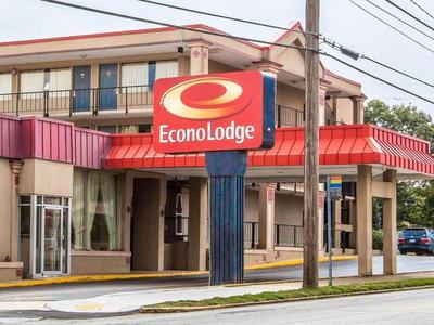 Econo Lodge Atlanta Virginia Avenue