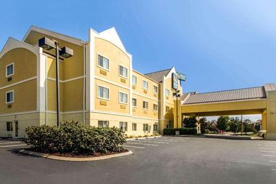 Quality Suites Corbin Area