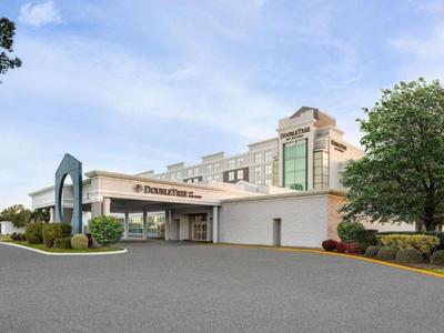 Doubletree By Hilton Hotel Norfolk Airport