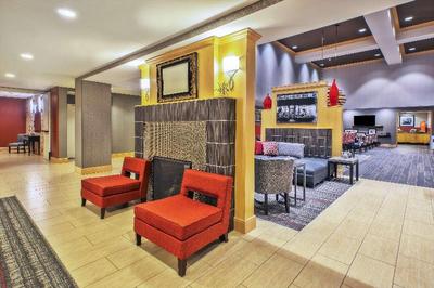 Hampton Inn & Suites Madison West