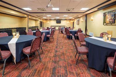 Hampton Inn & Suites Waco South