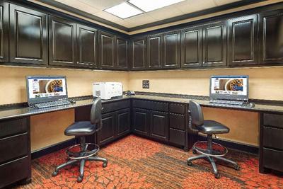 Hampton Inn & Suites Waco South