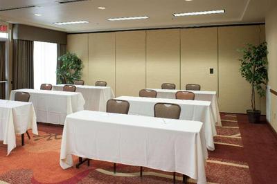 Hilton Garden Inn Tulsa Airport
