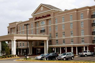 Hampton Inn&Suites Fredericksburg at Celebrate