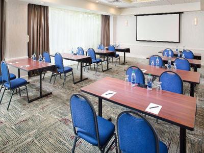 Hilton Suites Atlanta Perimeter