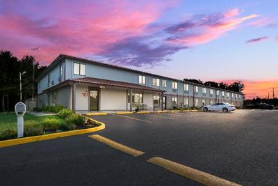 Red Roof Inn & Suites Vineland - Buena