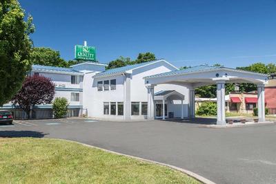 Quality Inn & Suites Danbury Area