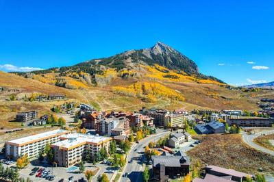 The Grand Lodge Crested Butte Hotel & Suites