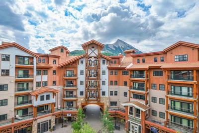 The Lodge at Mountaineer Square Crested Butte