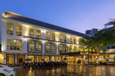 Sawaddi Patong Resort & Spa by Tolani