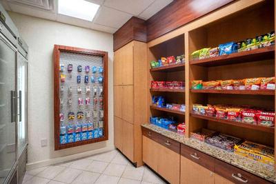 La Quinta Inn & Suites Nashville Airport/Opryland
